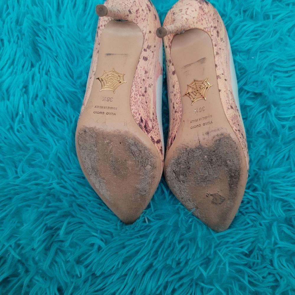 Charlotte Olympia Light Blue and Cream Pointed Toe Heels - Picture 5 of 11